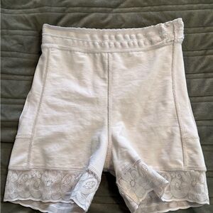 Short levanto glúteos colombiano